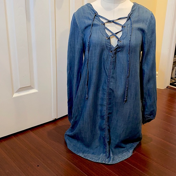 LIKENEW AE denim dress w pockets + lace up - Picture 4 of 7